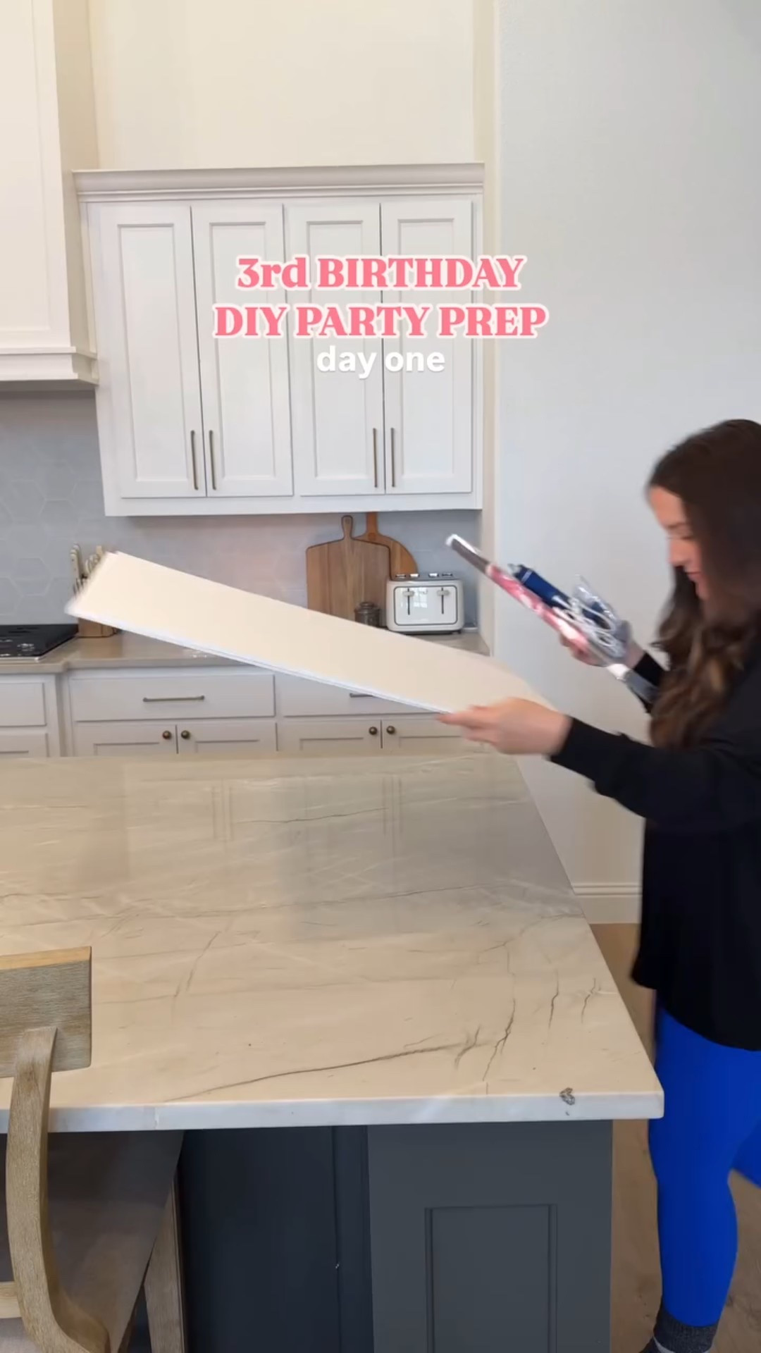 easy and realistic diy birthday party prep 🎀 day one was all about trying a character cut out, and I think I’ll do these for all of our parties from here on out! Such an affordable and easy way to add to your backdrop and theme. 

Can’t wait to bring the “Reese’s Bow-Tique” theme to life for my Minnie loving girl!! DIY Minnie Mouse cake pops coming up next! 

#diybirthdayparty #diybirthdaypartydecor #diypartyideas #diypartyinspo #birthdaydecorations #minniemousebirthday #diycharactercutouts Minnie Mouse party ideas, easy and realistic DIY birthday