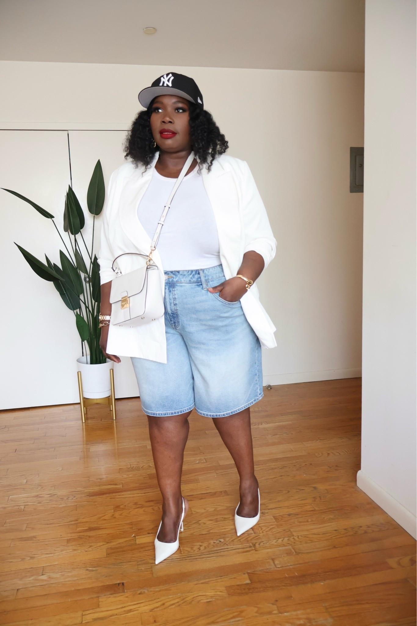 How I’m styling Jorts for spring. Plus size fashion.

#LTKPlusSize #LTKMidsize #LTKOver40