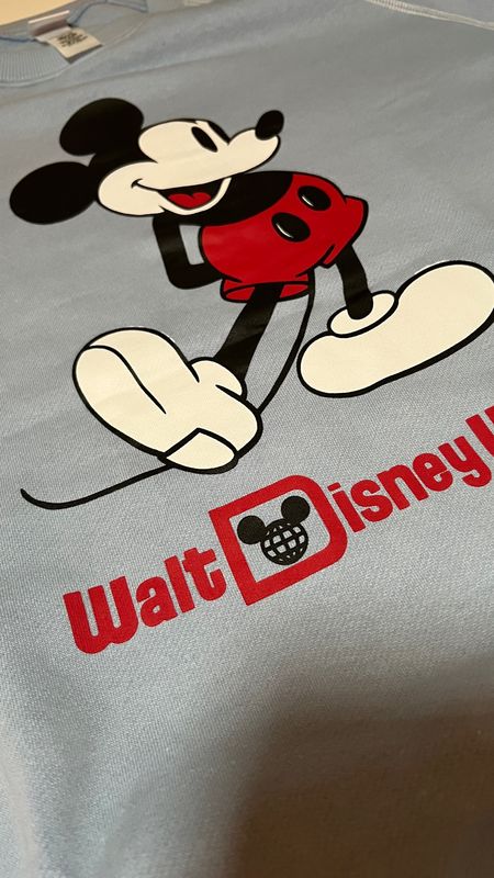 Walt disney world Mickey sweatshirt 

Disney sweatshirt, disney basics, Mickey sweatshirt

#LTKFind #LTKstyletip #LTKunder50