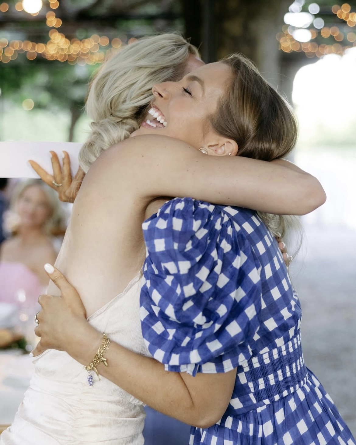 blue & white gingham puff sleeve 💙🤍🩵

#LTKWedding #LTKParties #LTKSummerEdit
