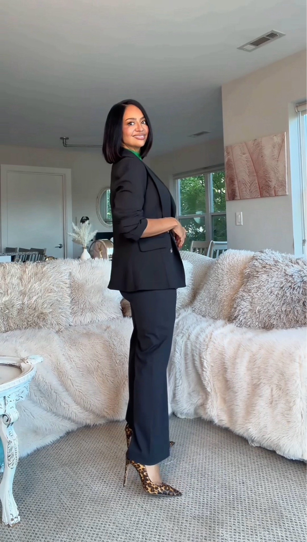 Fall work style! Must have stretch trousers for your office outfits! Comfy and perfect for a teacher outfit or business casual workwear 🫶🏽

Sizing 
5’3
27” Waist
42” Hip
Medium - 29” inseam 

petite curvy outfit 
over 406kil3

#LTKOver40 #LTKPetite #LTKWorkwear