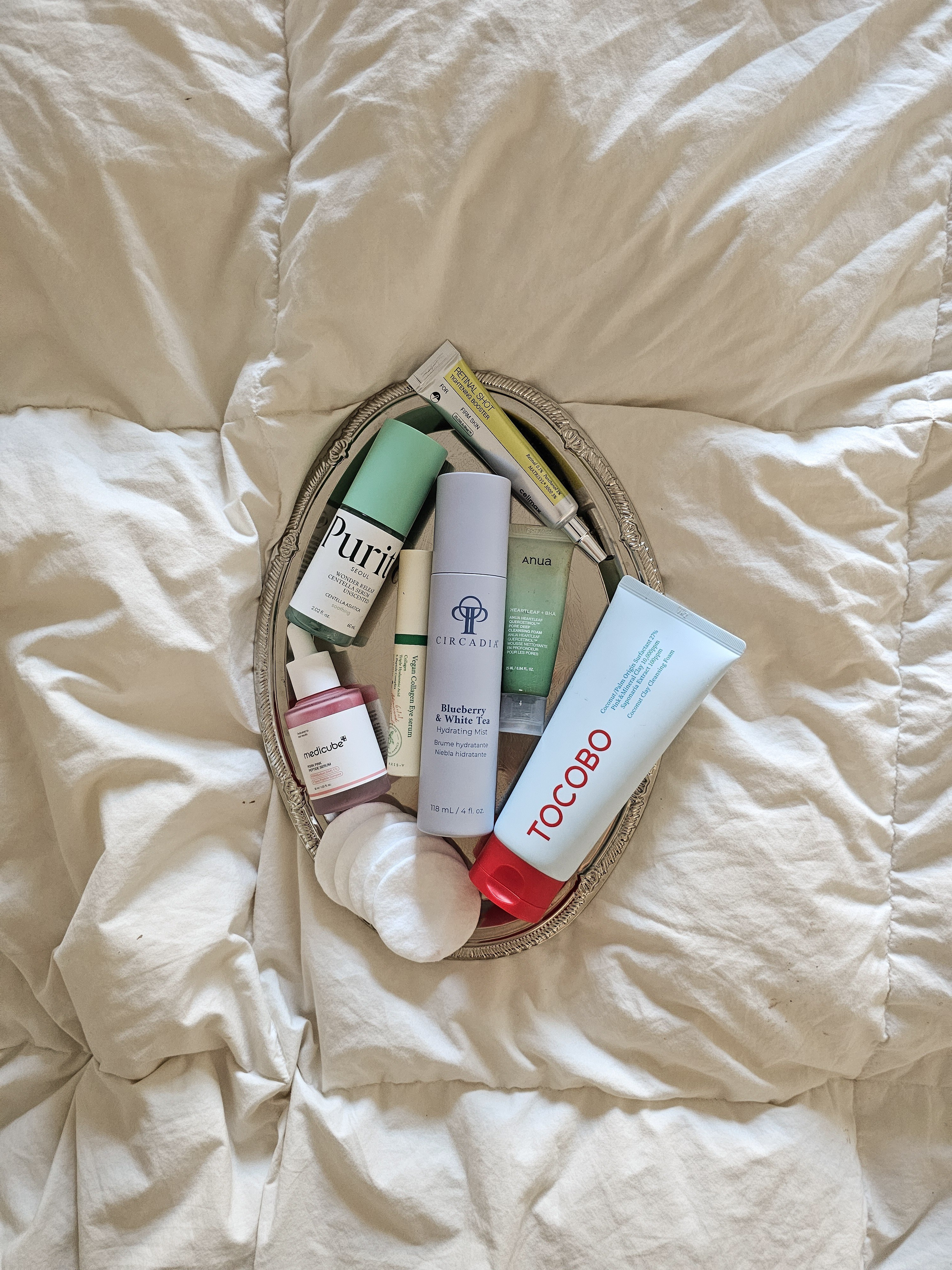 Skincare routine ✨️ #naturalskincare#makeuplover #skincarejourney#glowingskin #selfcaremoments flatlayaesthetics 

#LTKselfcare #LTKmorningroutine #LTKgrwm