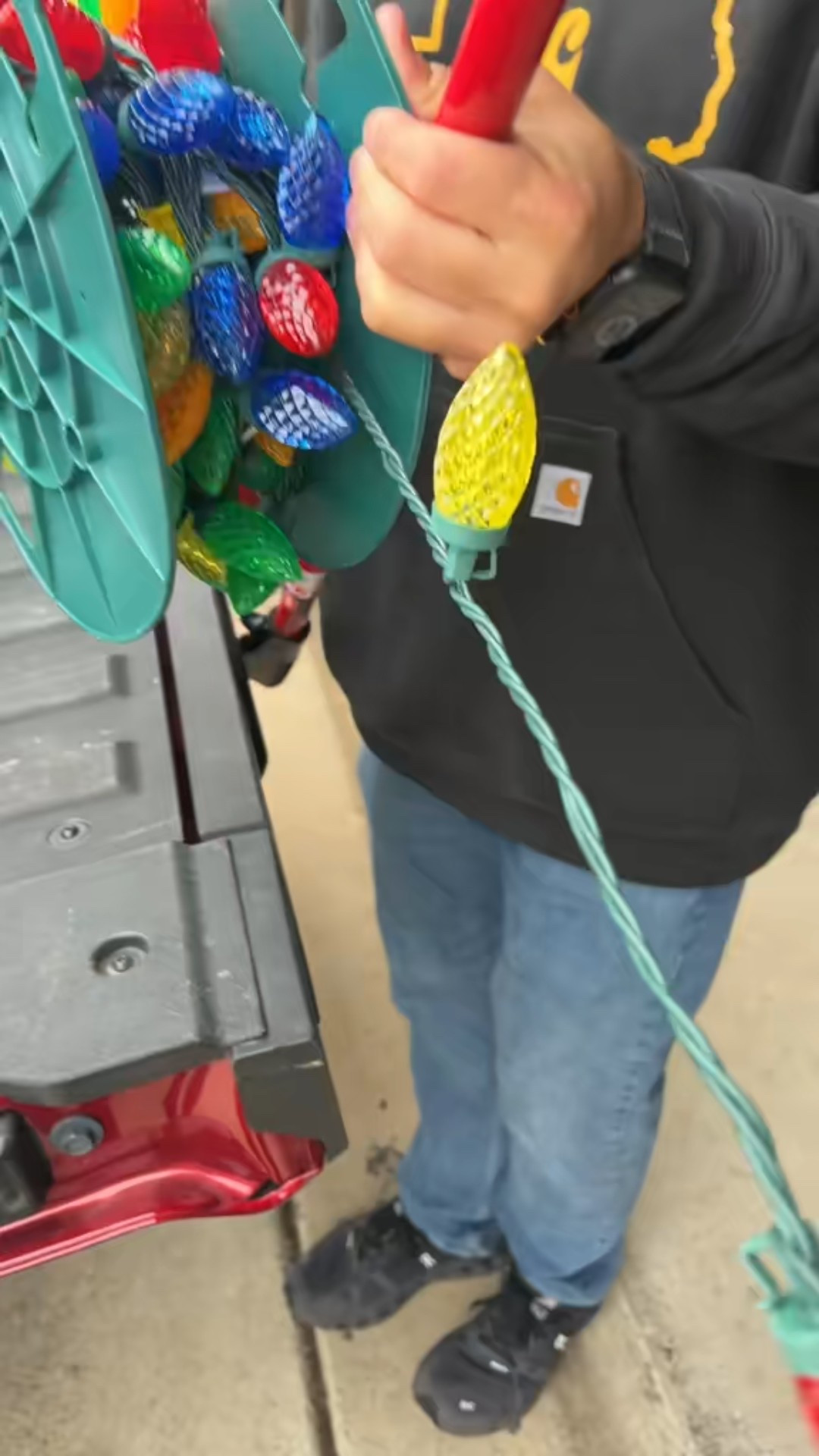 Hate climbing ladders? Same. This No Ladder Lights Kit lets you hang outdoor lights safely from the ground—no tools, no hassle, no fear of falling. Total game changer.

#LTKSeasonal #LTKOver40 #LTKHome