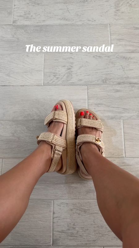 Platform sandals up 1/2 a size 
Outfit small

#LTKFindsUnder50 #LTKFindsUnder100 #LTKShoeCrush
