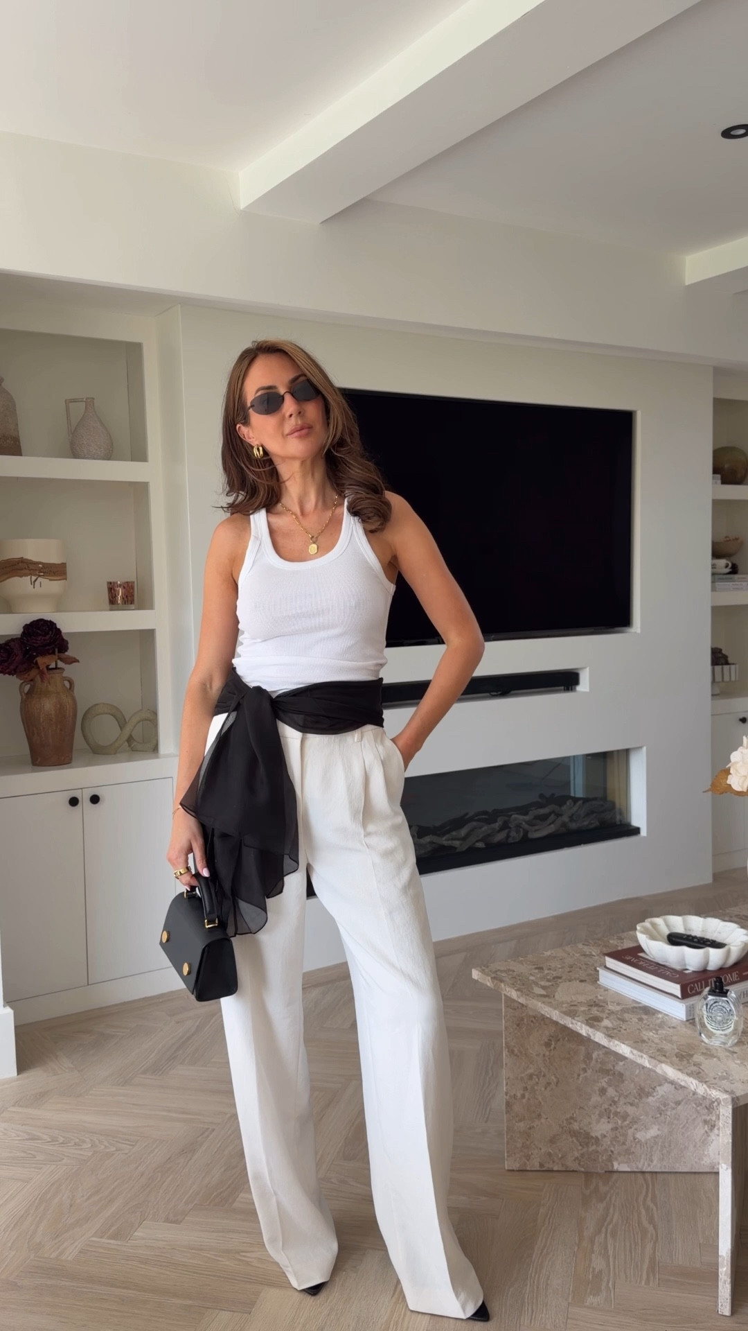 Lately I’m loving how a simple scarf styled as a belt can completely transform an outfit ~ it adds that effortless, elevated touch without trying too hard. Such a small detail, but it makes everything feel more styled and intentional

#LTKspring #LTKstyletip