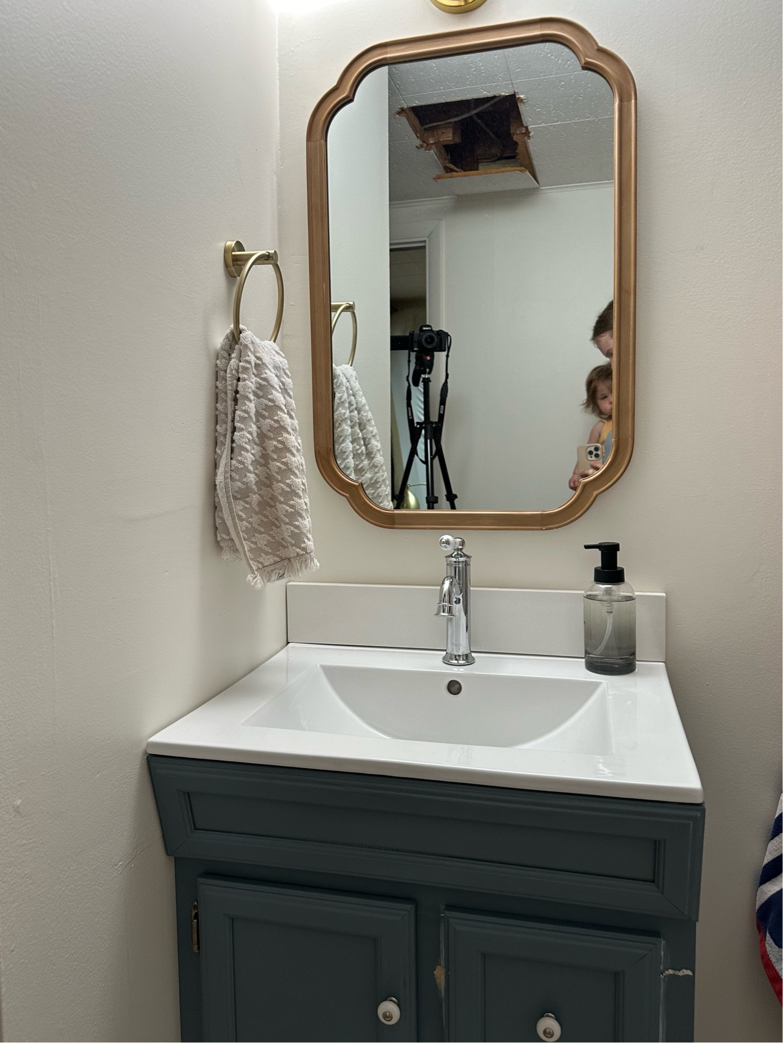 New bathroom updates 🫧

#LTKFindsUnder100 #LTKHome
