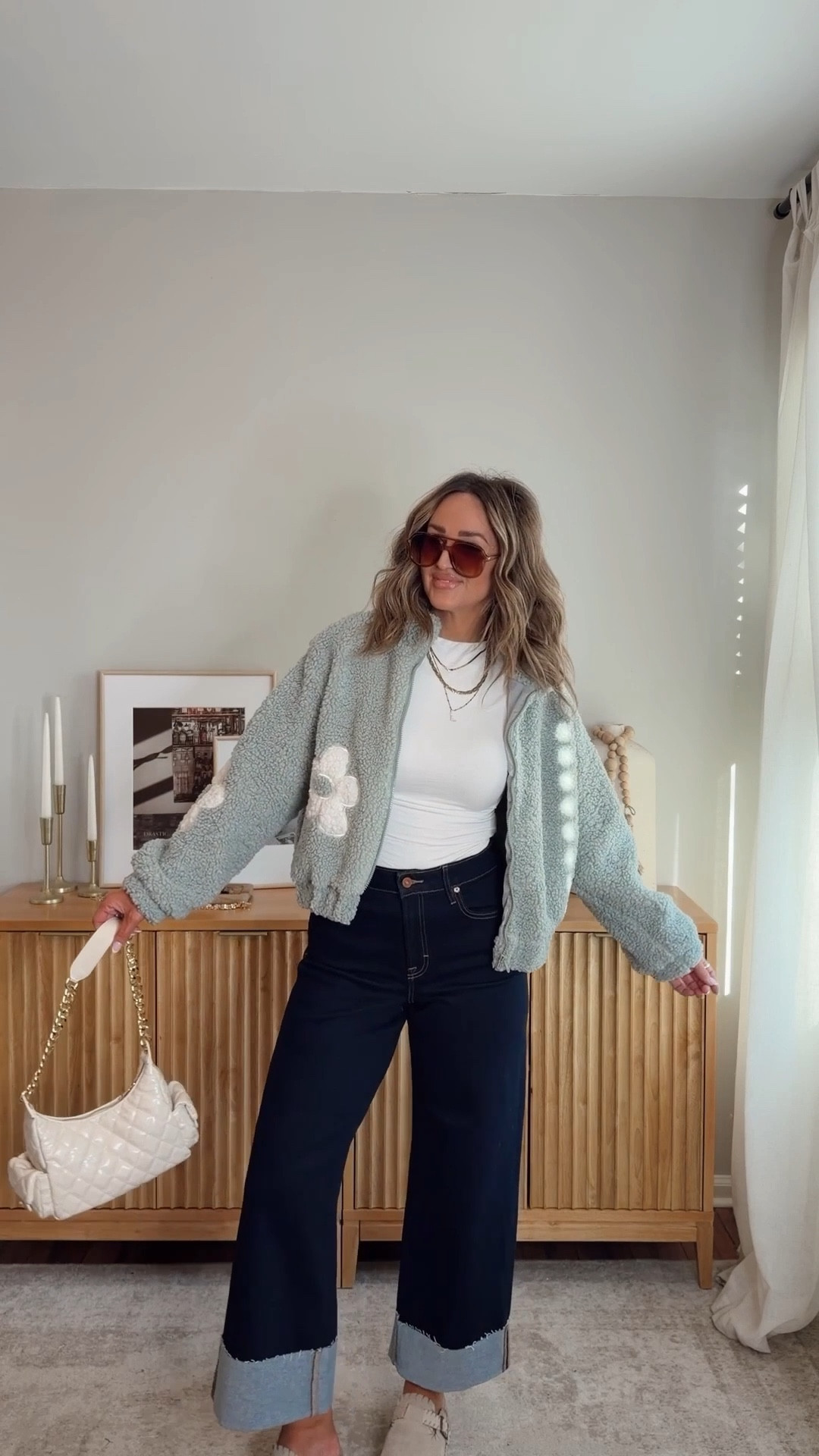 dark wash denim that looks good with flats + boots! the fit, style + wash are 12/10! trust me on these! they’ve got the perfect amount of stretch + are so flattering! i’m in a size 27. use code LEANN35 for 35% off (works sitewide)! vici, winter outfit 

#LTKFindsUnder50 #LTKFindsUnder100