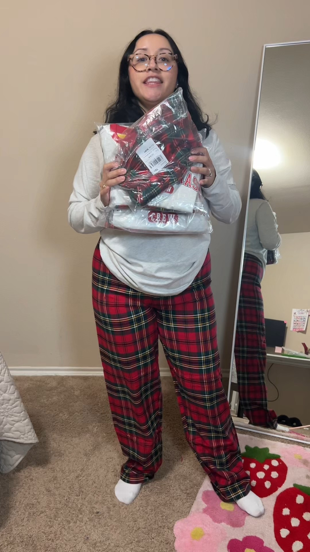 Matching Christmas PJs for the whole family 🎄 Cozy, cute, and perfect for holiday photos or Christmas morning. I linked all sizes + styles on my LTK for easy shopping — tap the link in bio to shop the full family set!

4’11 petite | ~140lbs
Size references:
Pjs: Small

**could’ve gone up to a medium for a looser fit

#LTKHoliday #LTKKids #LTKGiftGuide