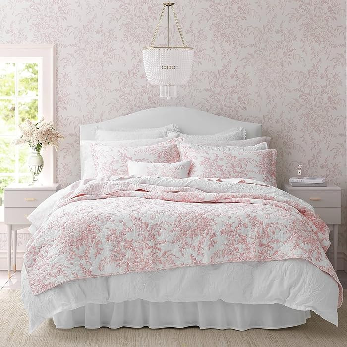 Laura Ashley - Queen Quilt Set, Soft & Reversible Cotton Floral Bedding with a Medium Weight Feel... | Amazon (US)