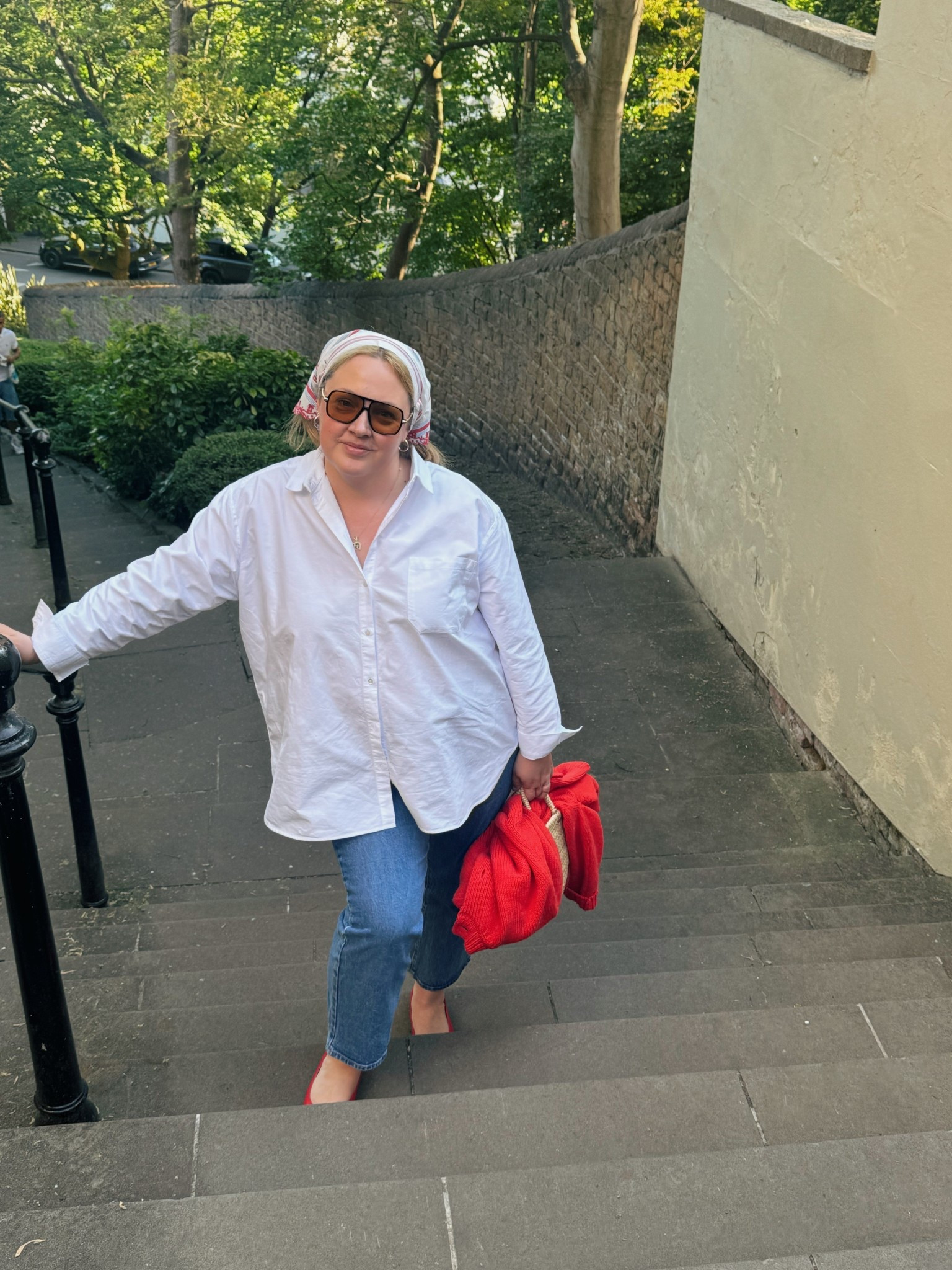 White shirt, Sézane Max shirt, classic wardrobe, pop of red, jeans and shirt 

#LTKmidsize #LTKuk #LTKspring