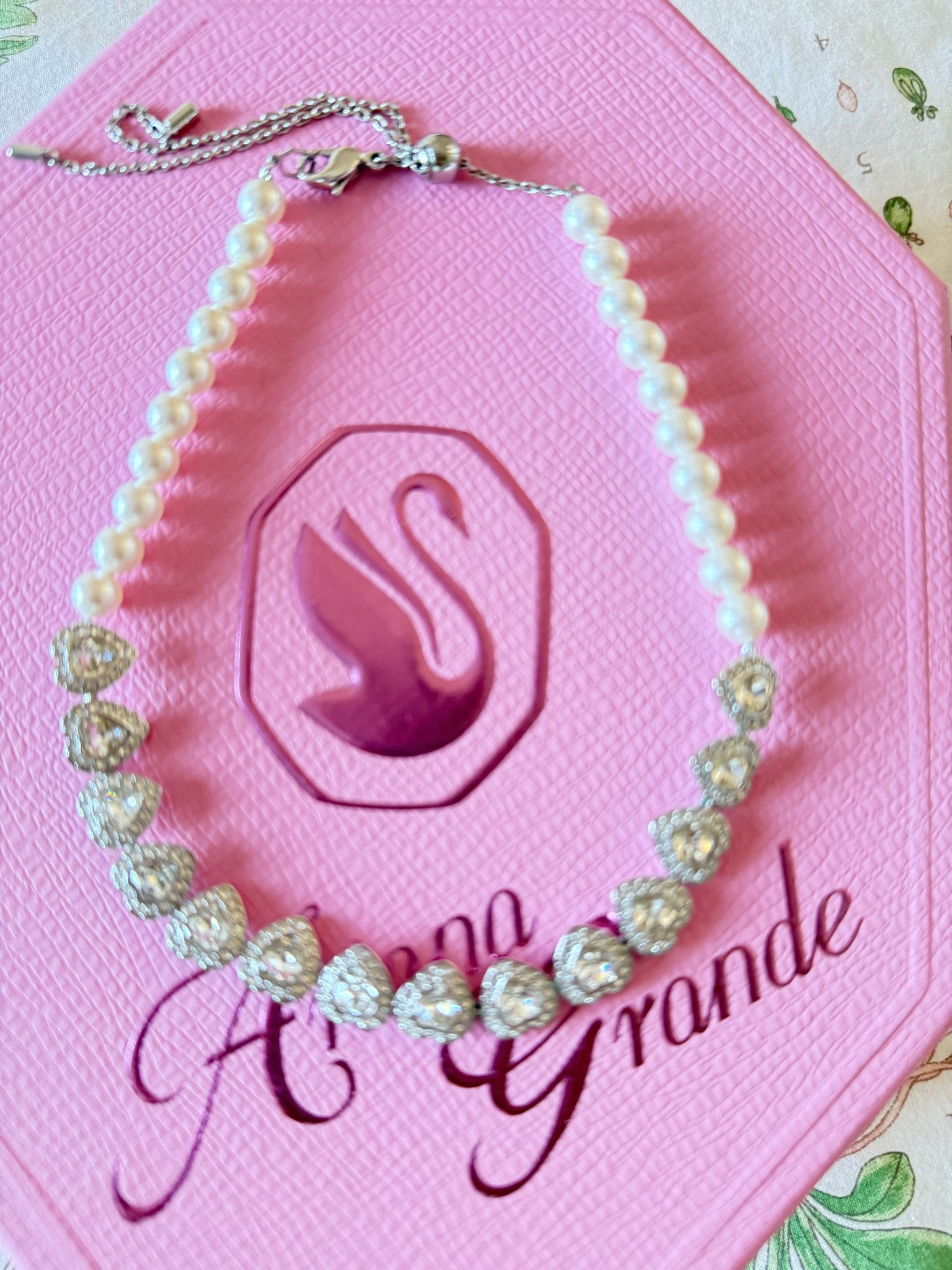 Christmas gift option #arianagrande choker 

#LTKHoliday #LTKGiftGuide