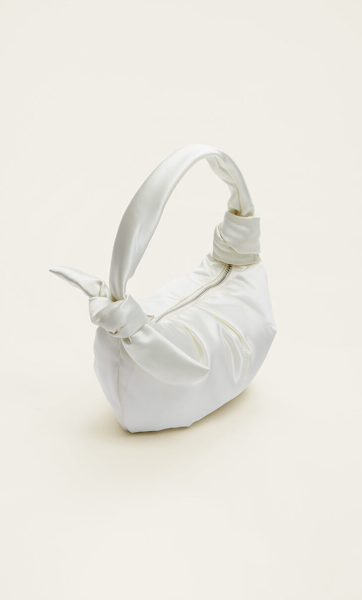 Satin shoulder bag with knot detail | Stradivarius (UK)