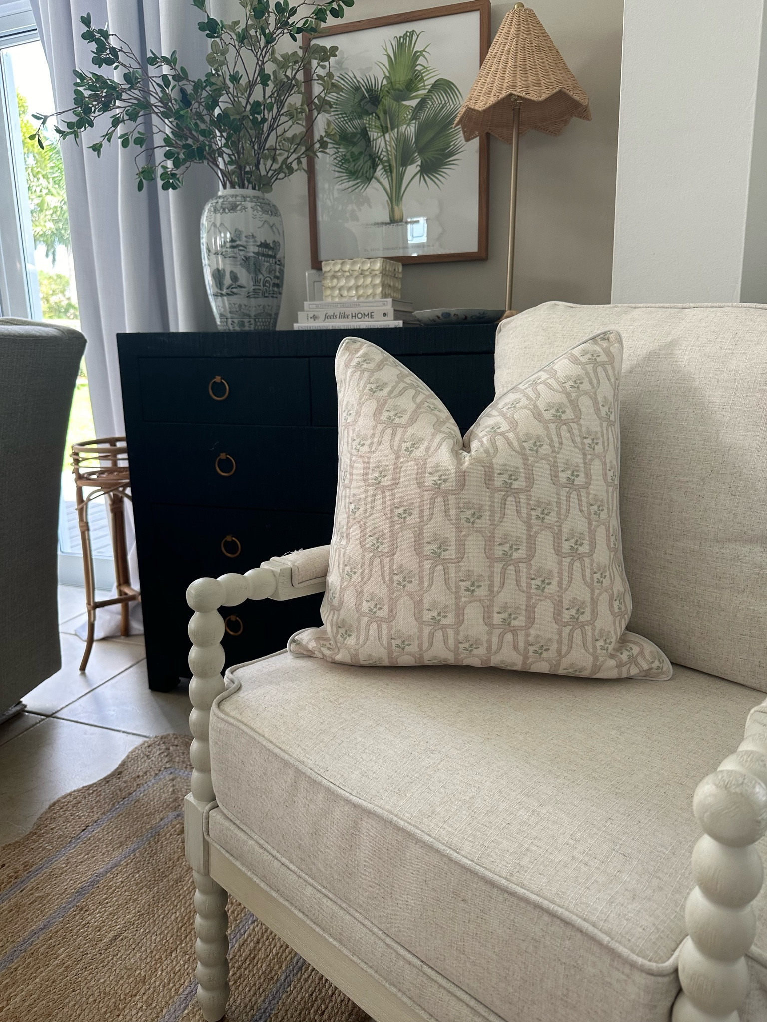 New pillows from Jillien Harbor

Amazon pillows, throw pillows, cream pillow, neutral pillow, grandmillennial pillows 

#LTKhome