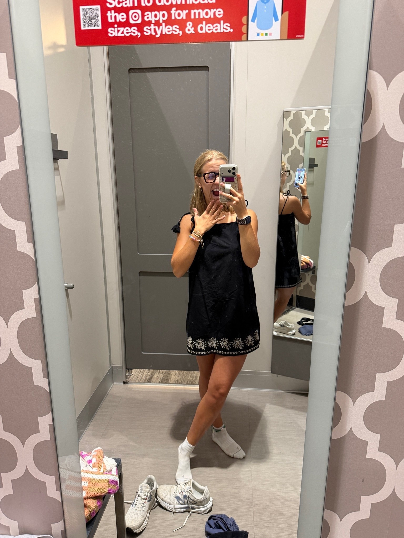 Brought this CUTE black midi sundress dress home with me from @Target!!! 🖤🤍

size small for me

Target finds, Target deals, Target dresses, summer dresses, summer deals, trending dresses, sweater dresses, fun dresses, hot deals, outfit of the day, beach outfits, beach dresses, summer sundress, black dresses

#LTKSeasonal #LTKSaleAlert #LTKootd