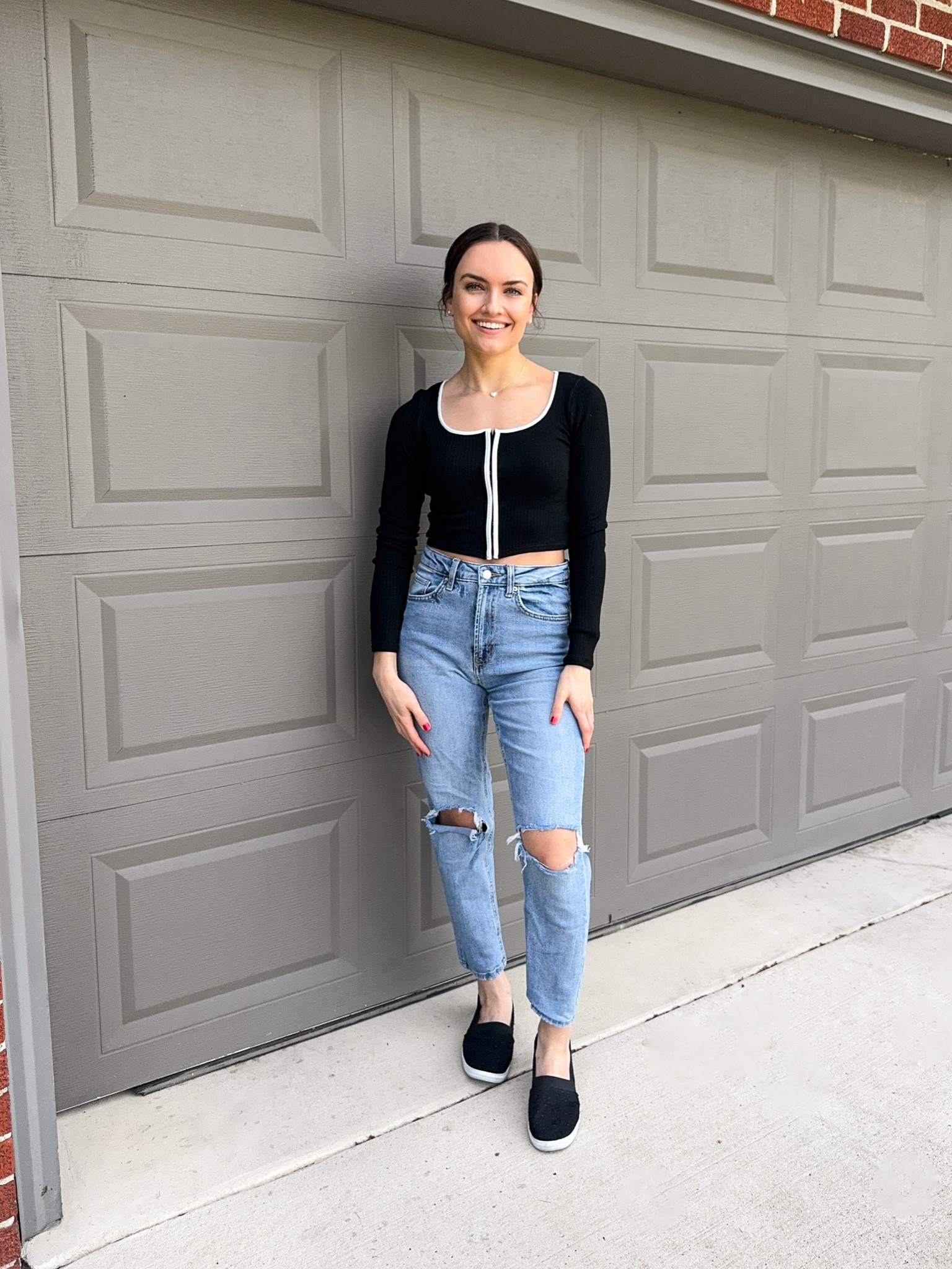 Black with white detailing makes the perfect classic look! This long sleeve top from H&M can be dressed up or down. True to size (wearing a small) 🖤

#LTKFindsUnder50 #LTKSaleAlert #LTKStyleTip