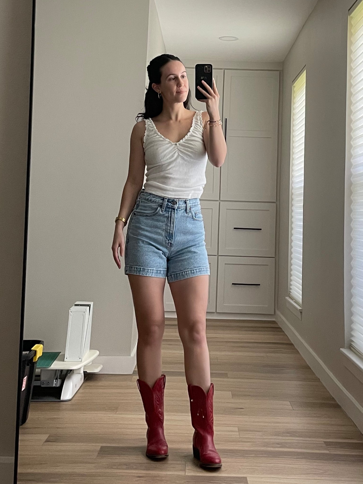 Summer time fit!! On the agenda is crawfish, drinks, and friends! 👢🦞☀️

#LTKShoeCrush #LTKPetite #LTKSeasonal