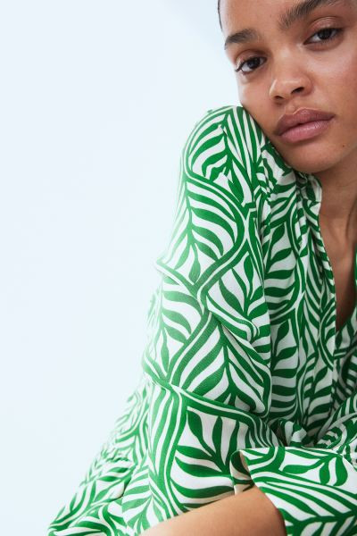 Viscose Shirt Dress - Green/leaf-patterned - Ladies | H&M US | H&M (US + CA)