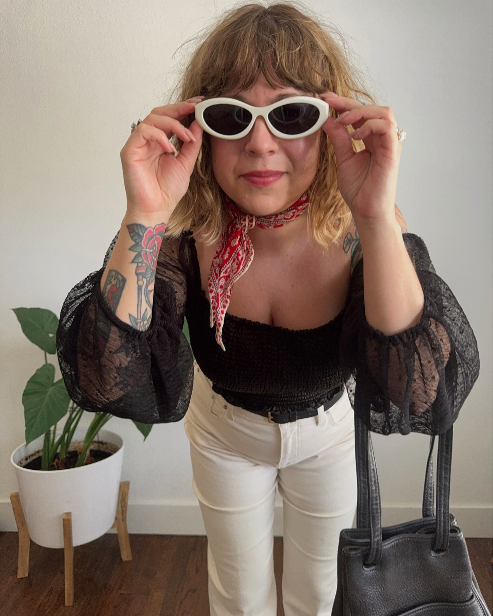 Black & white for spring 🖤🤍


* some items are second hand or older- tried my best to link similar items. Top is from a brand called whimsy & row, which aren’t on here. Shop them directly & use code STINA10 to save $$$


Spring outfit ideas, midsize fashion

#LTKSeasonal #LTKMidsize #LTKOver40