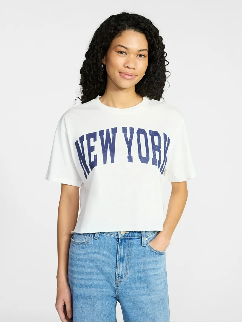 No Boundaries Boxy Cropped Graphic Tee, Women's XXS-XXL | Walmart (US)