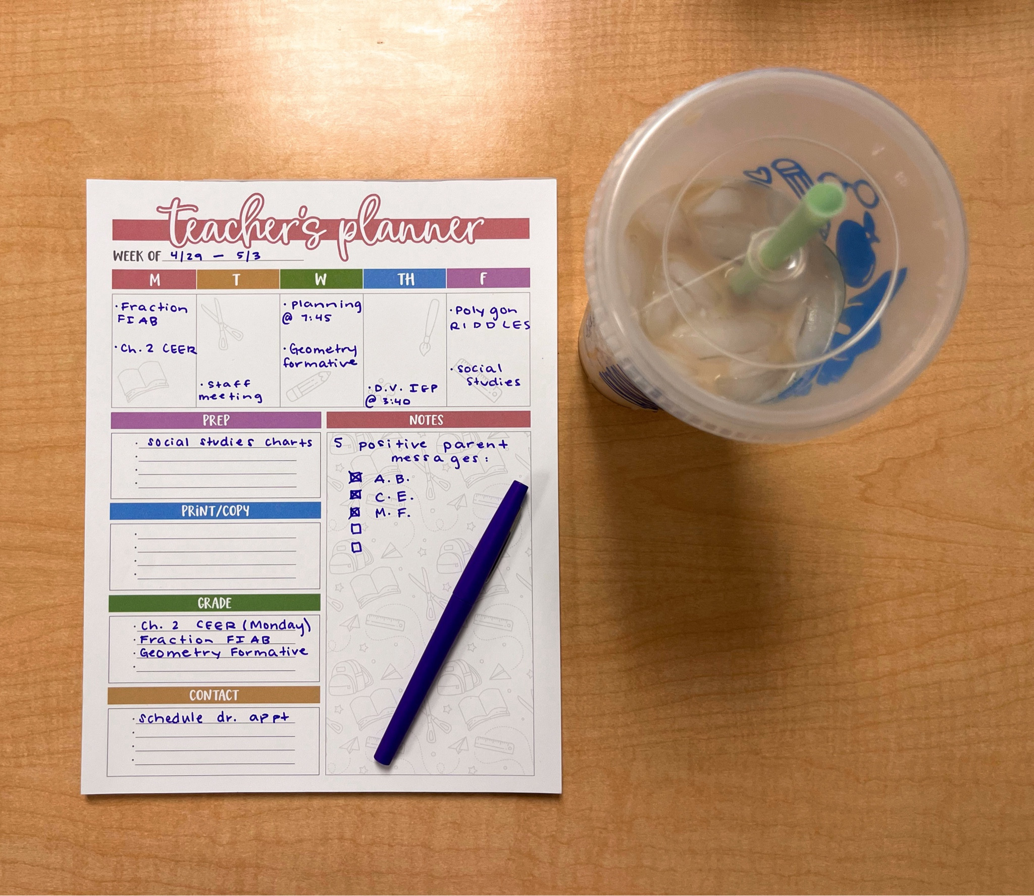 I’ve finally found the easiest teacher planning resource (and it’s less than $15 😍)! I love that it’s not dated so you can use for any year and skip weeks for school breaks. 