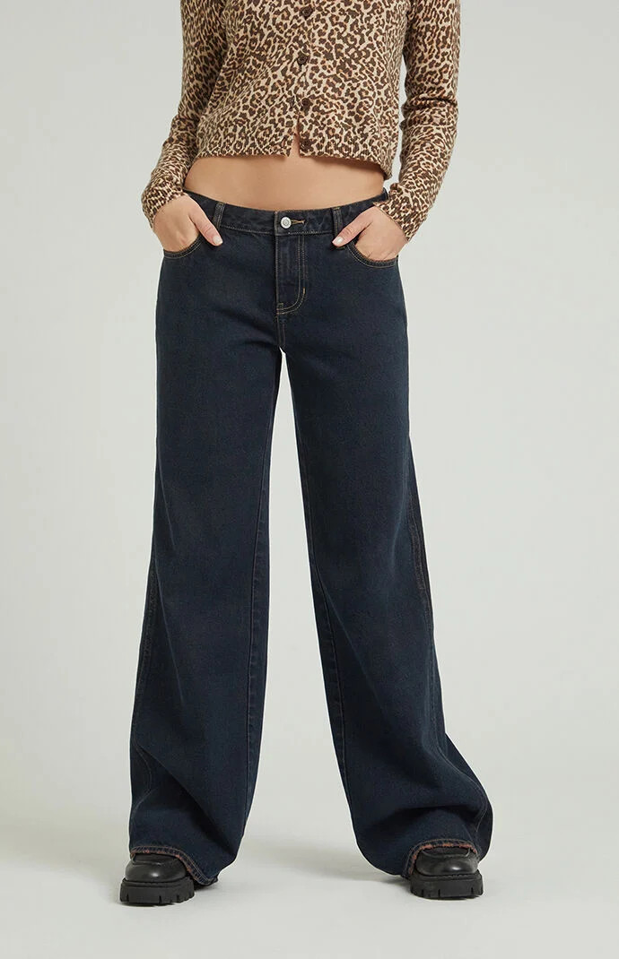 Women's Casey Low Rise Baggy Jeans Dark Indigo in Rinsed Indigo - Size 25 Short | PacSun