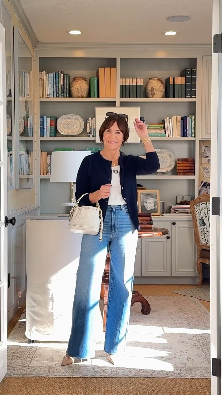 If you you only buy ONE sweater this season, make it this cashmere crew cardigan!
I’m wearing my usual XS - I size up in the crew sweaters, but this cardigan is a little more relaxed so it runs TTS
It's super stylish, under $100 and you can wear it so many different ways.

#LTKFindsUnder100 #LTKSeasonal #LTKHoliday