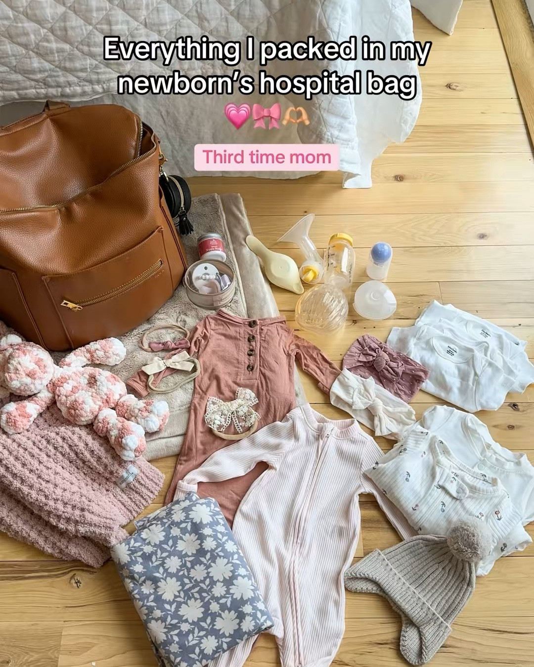 Everything I packed in my hospital bag for baby girl 🎀🩷 #hospitalbag #momtobe #pregnantmama #whatsinmybag 

#LTKFamily #LTKBump #LTKBaby