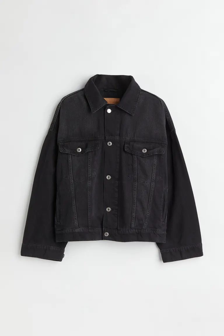 Oversized denim jacket | H&M (UK, MY, IN, SG, PH, TW, HK)