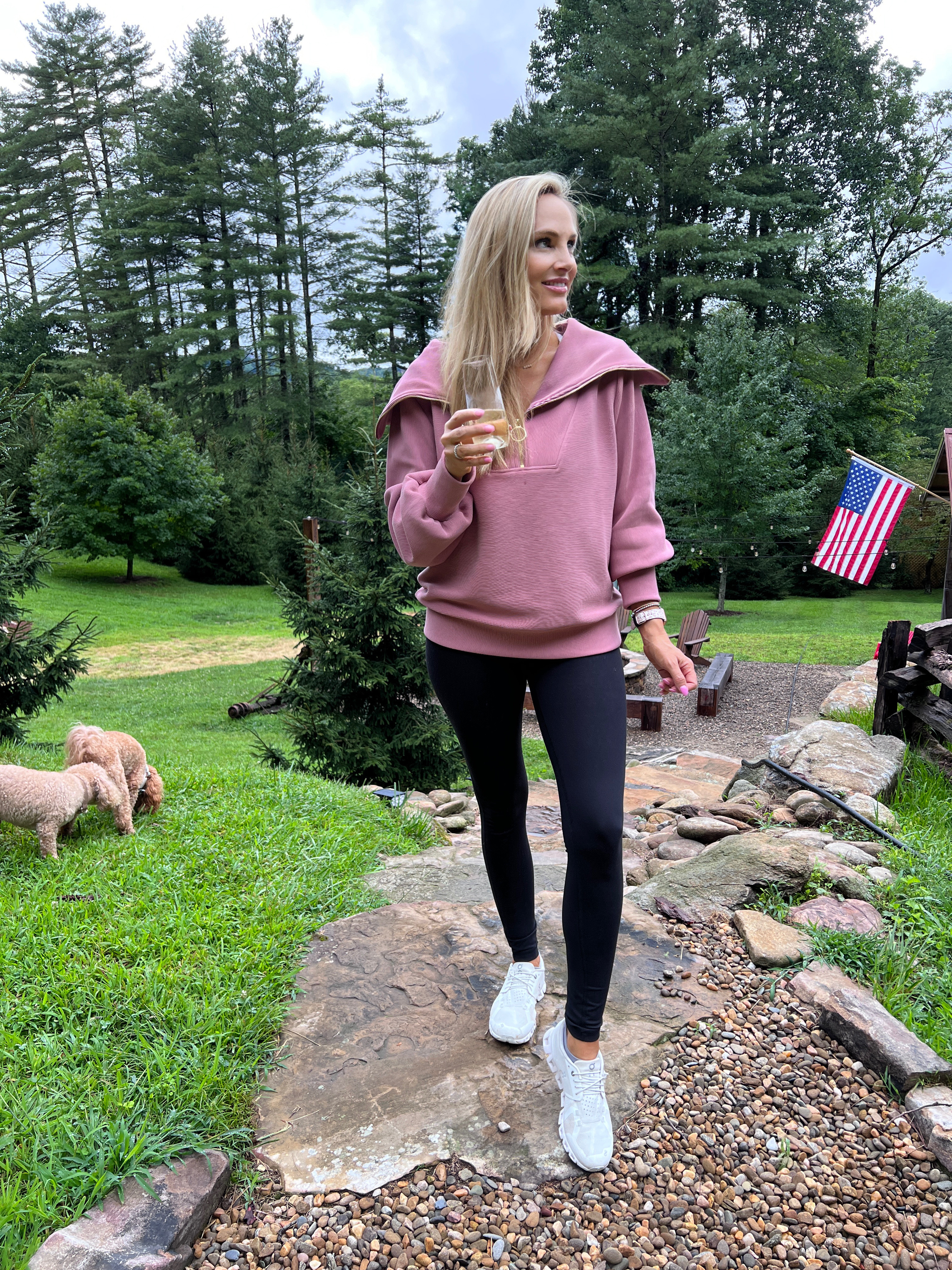 Cozy outfit, winter outfit 

#LTKActive #LTKFindsUnder100 #LTKOver40