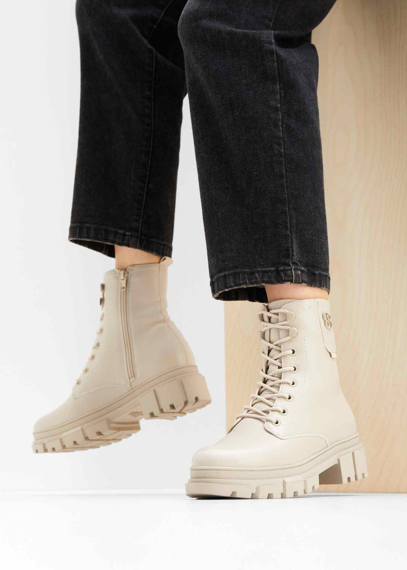 s.Oliver Schnür Boot | Bonprix DE