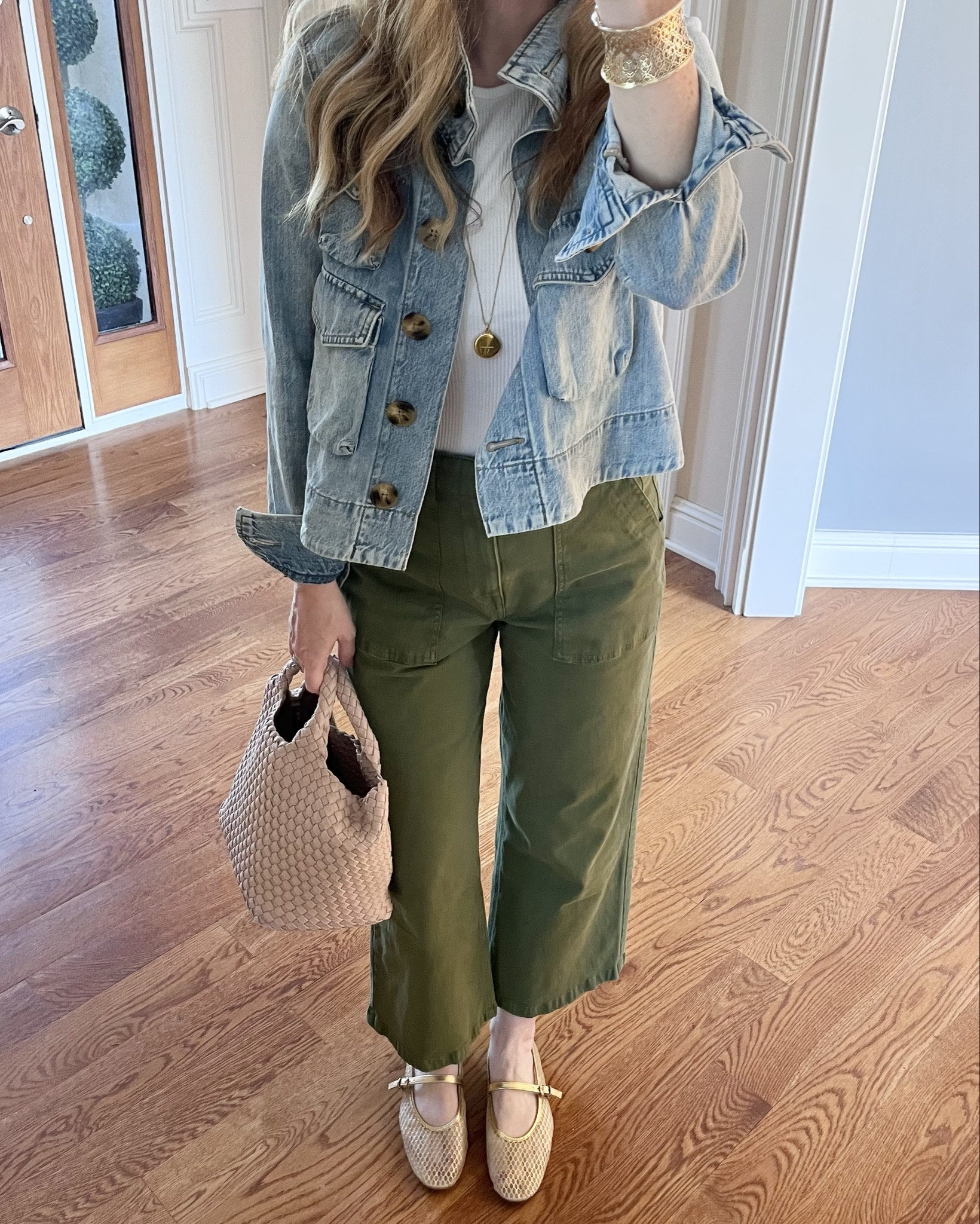 Work outfit of the day! In love with these pants! So comfortable and perfect for Fall transition - and these flats! So fun and comfy ❤️

Work outfits, casual outfit, gold flats, business casual, easy outfit, Fall

#LTKSaleAlert #LTKOver40 #LTKStyleTip