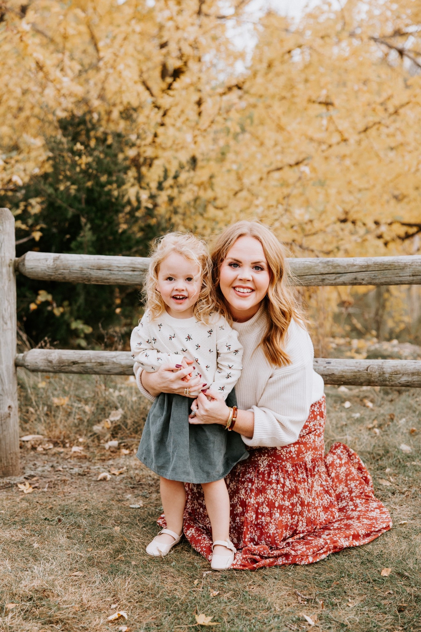 Mother daughter family photo outfit ideas 

#LTKmomlife #LTKKids #LTKBaby
