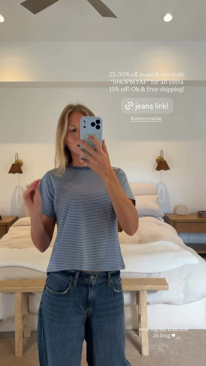 25-50% off jeans & use code “SHOPMYAF” for an extra 15% off! Oh & free shipping! @abercrombie  wearing my true size
 26 long <3