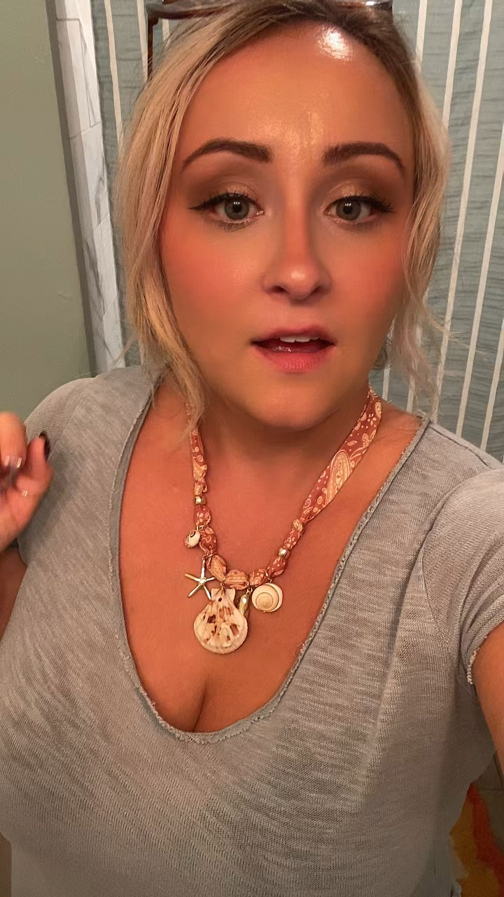 This is so so gorgeous 😍🫶🏼 and comfortable!! #beach #necklace #jewelry #shells

#LTKTravel #LTKFindsUnder50 #LTKStyleTip