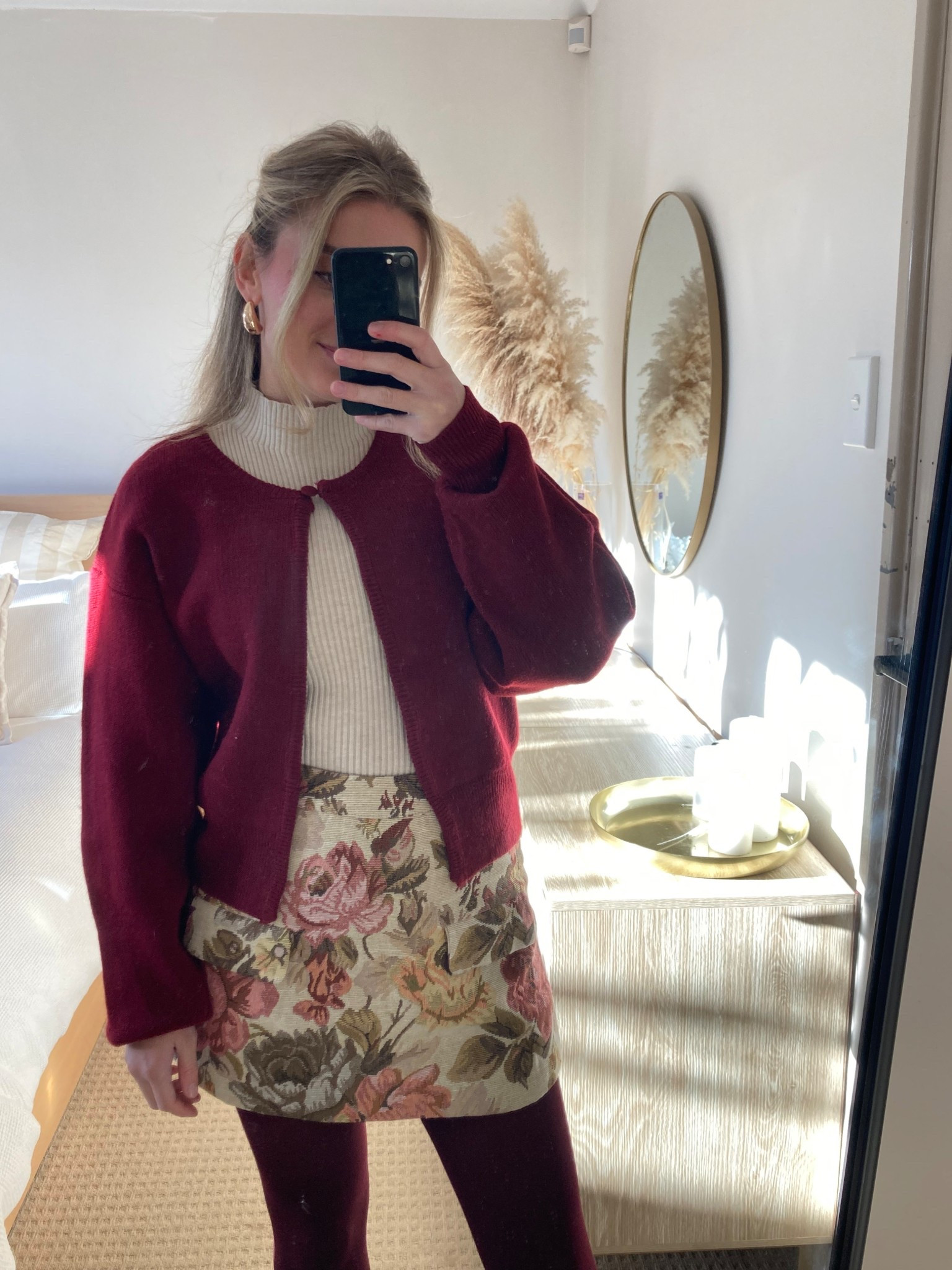 I’m OBSESSED with this cardigan! I’ve worn it twice this week! 
I’ve sized up as I wanted it a big of an over sized fit! I like my knits loose. I’m wearing the size S! 


Also! How cute is this skirt! ITS ACTUALLY A SKORT! Which just makes it even better! I’m wearing an XS! They’re a bit short on me and I’m super short so if you’re tall size up! 

Boots - I’ve worn them around the office all day and they’re super comfy! Love the colour of them too 
I didn’t take a full length pic but I’ve tagged them below ♥️ 

#petalandpup #winterfits #officewear 