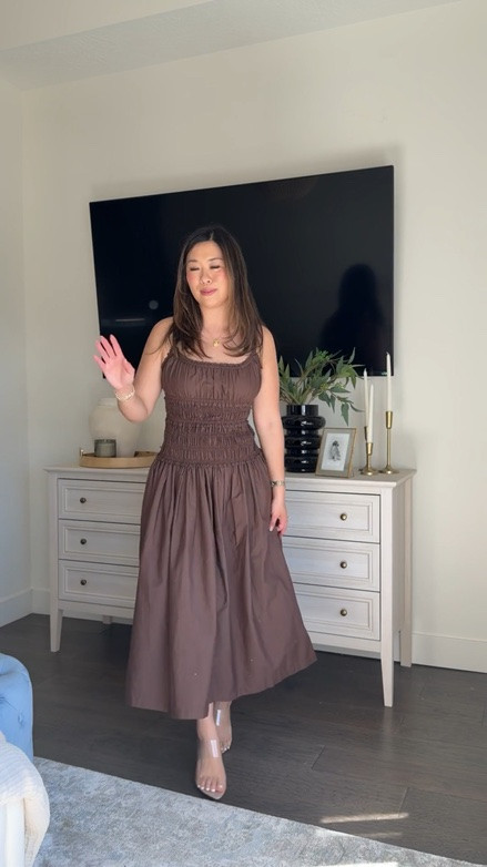Use code AFLTK! This color is out of stock, but they have a few other fun options! 
Abercrombie Bra-Free Drop Waist Dress: Small Petite

Abercrombie sale, Ltk sale, midi dress, bra free dress, summer dress

#LTKxAbercrombie #LTKSaleAlert #LTKSeasonal