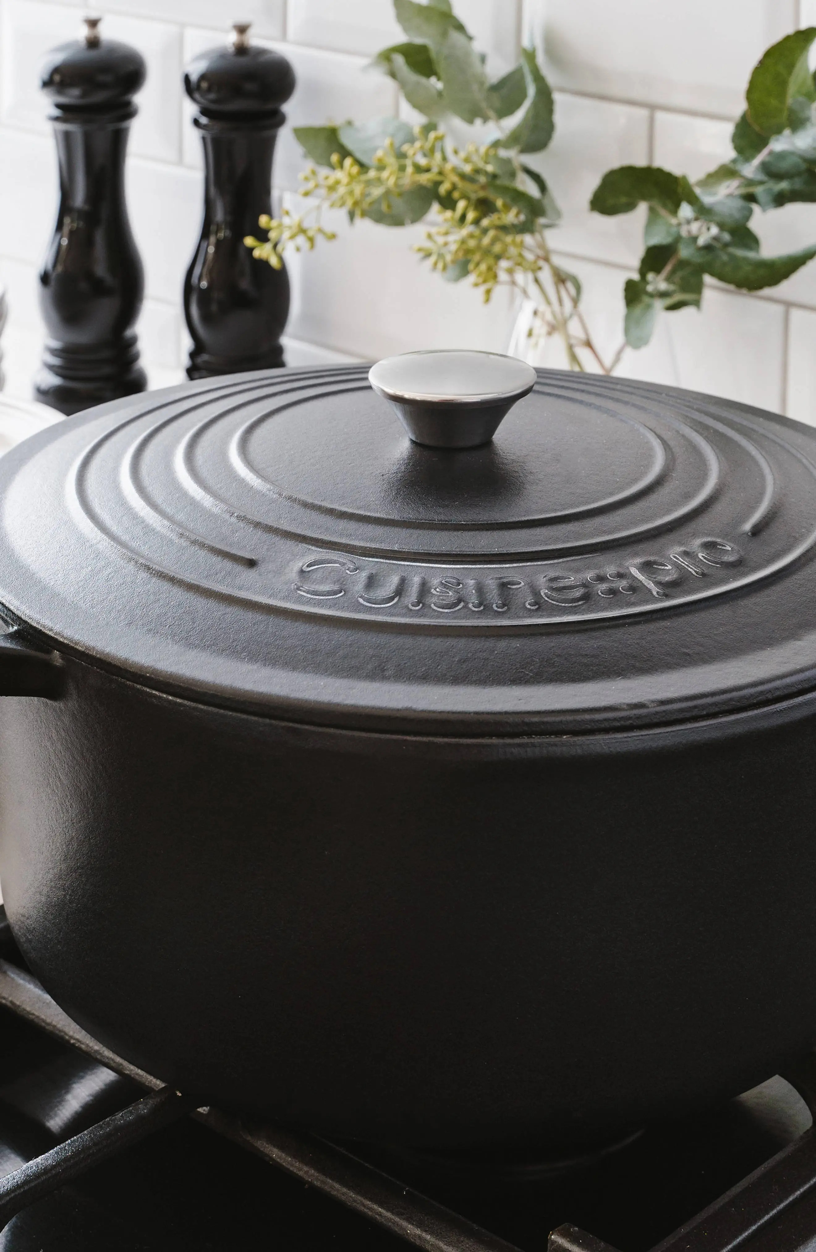 LE CONNOISSEUR 6.6 Qt. Round French Oven | Nordstrom | Nordstrom
