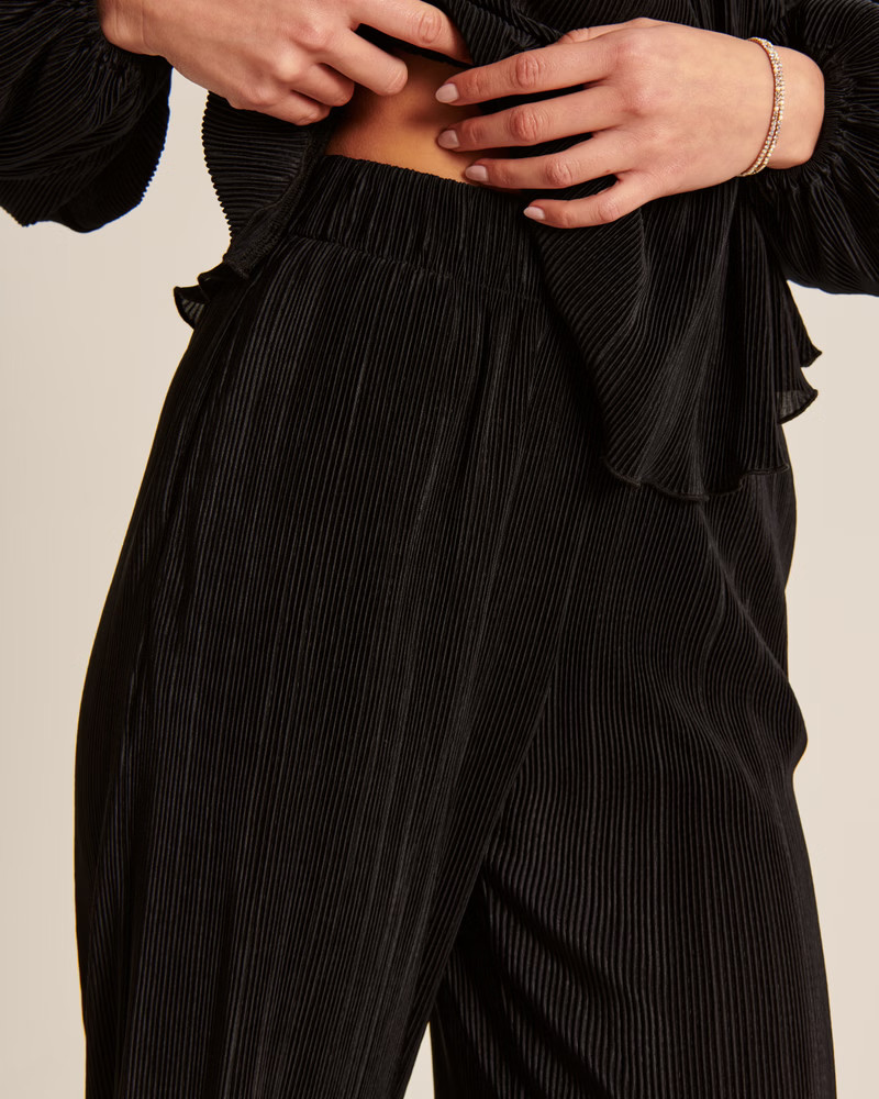 Elevated Plisse Wide Leg Pants | Abercrombie & Fitch (US)
