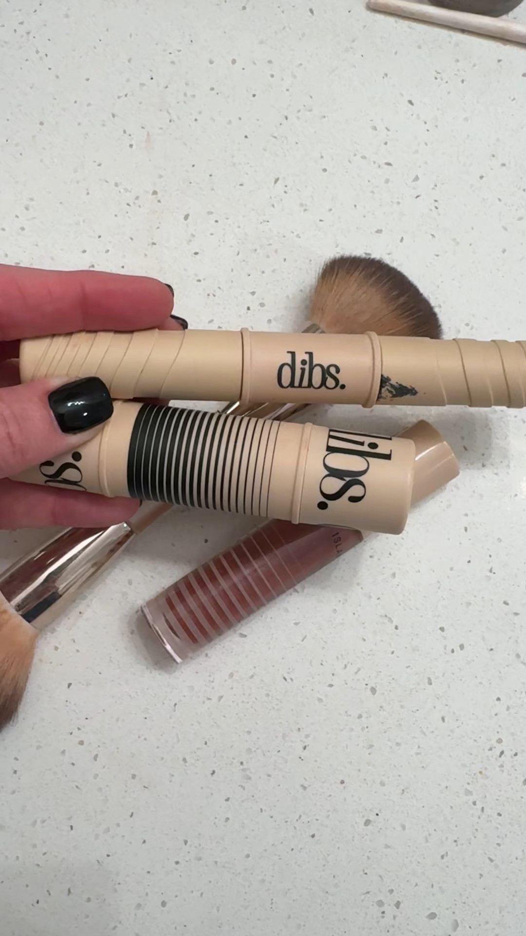 

Two products I can’t stop reaching for lately: the DIBS Duo Mascara and the DIBS Duo Blush. 🤎
✨ The mascara gives me buildable volume + length without clumping (perfect for everyday or layering up for night). ✨ The blush duo is so easy—two flattering shades in one compact that blend like a dream.
Simple, multitasking products that actually make getting ready easier—that’s why I keep going back to them! Linked them both in my LTK for you to try.
#LTKBeauty #LTKMakeup #DIBSBeauty



#LTKBeauty #LTKFallSale #LTKFindsUnder50