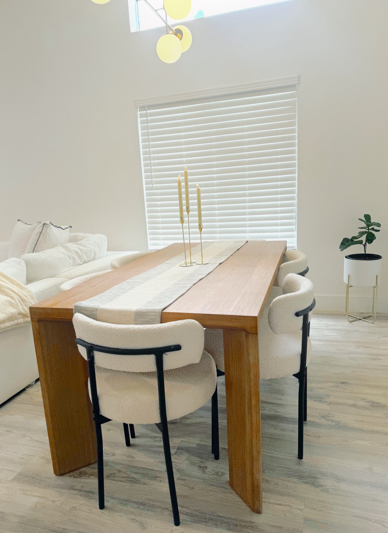 Modern Dinning room table and chairs 

#LTKHome #LTKFamily #LTKSaleAlert