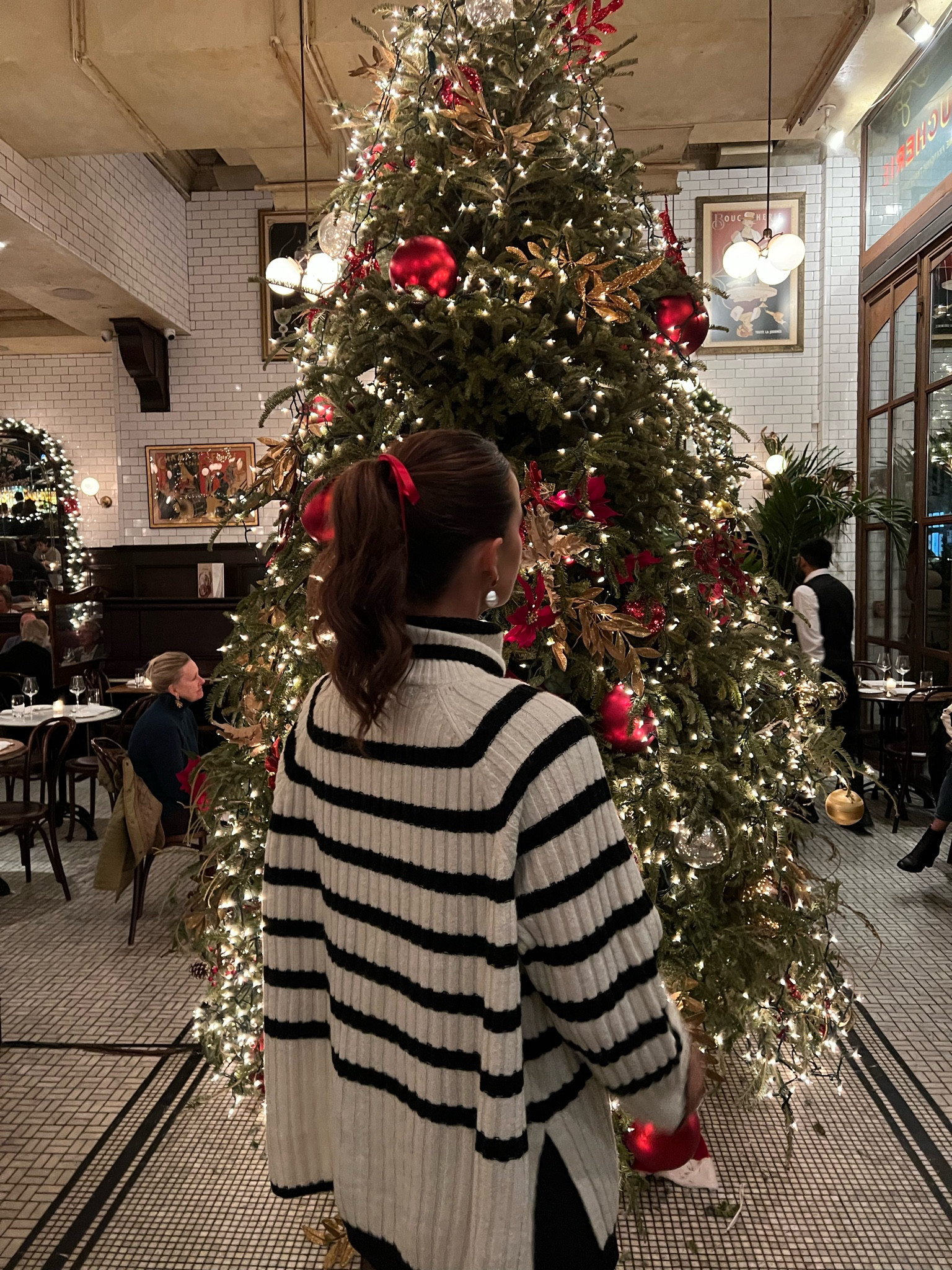 Christmas holiday outfit 


Christmas outfit, sweater, bow, Christmas, holiday outfit 

#LTKfindsunder50 #LTKHoliday #LTKSeasonal