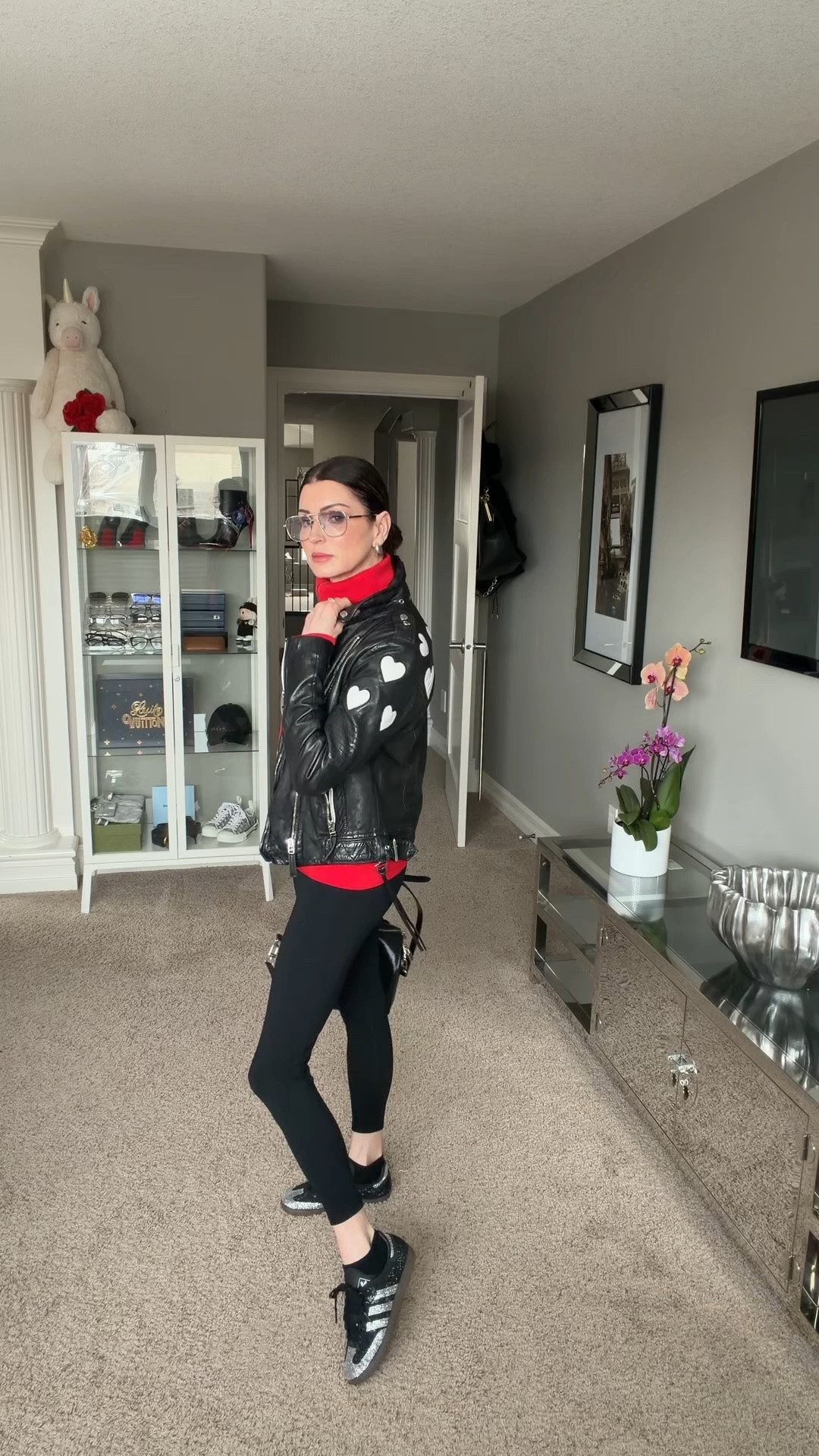 Spanx fit, busy keeping my life together 🖤

#LTKgrwm #LTKOver40