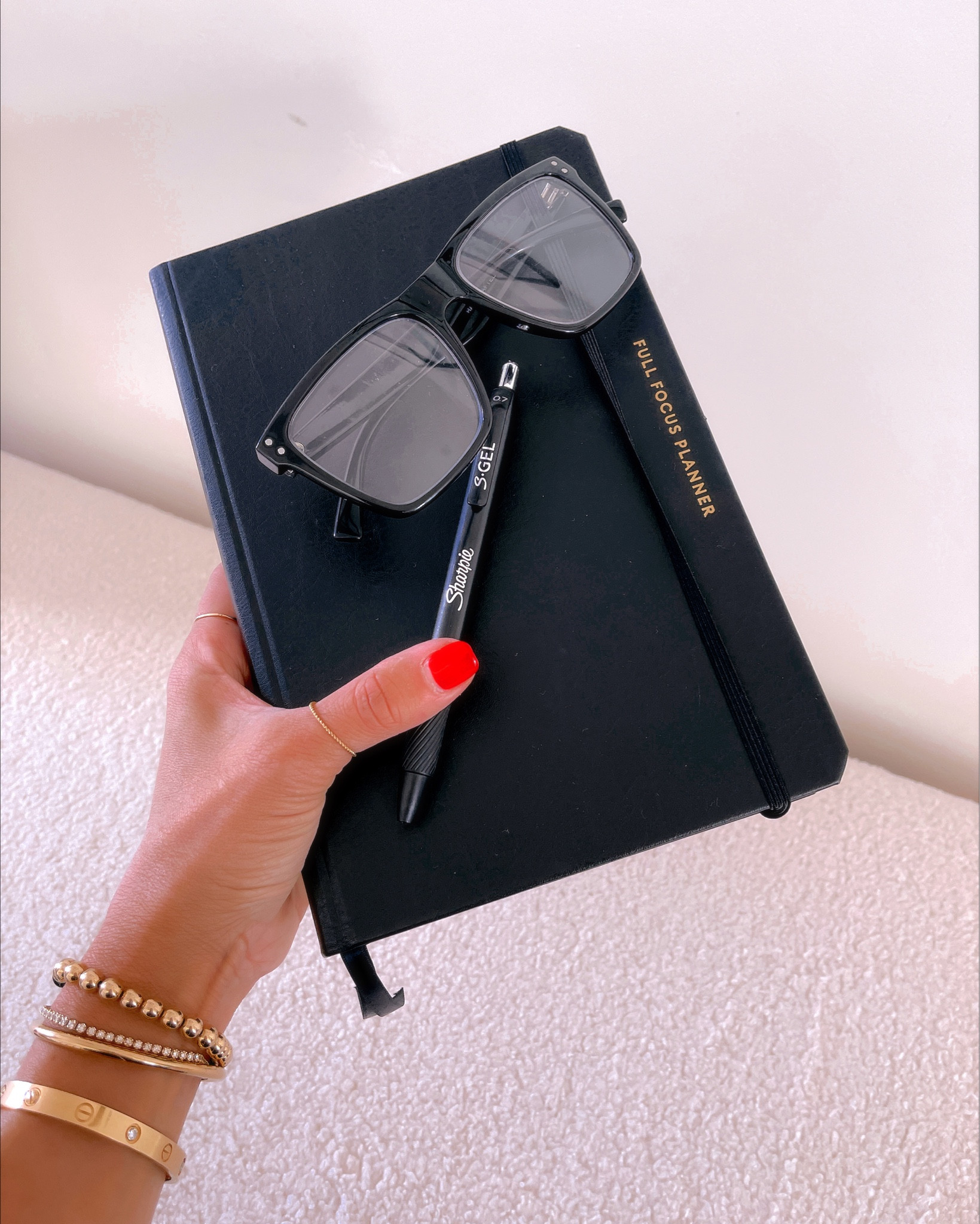 Travel Style: Notebook/ Planner 📔🤍 







Lucyswhims, travel. 

#LTKtravel #LTKstyletip #LTKunder50