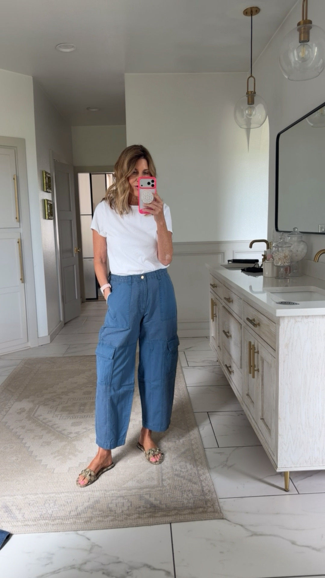 Barrel cargo pants on sale for $21
I’m in a size 4

#LTKOver40 #LTKootd