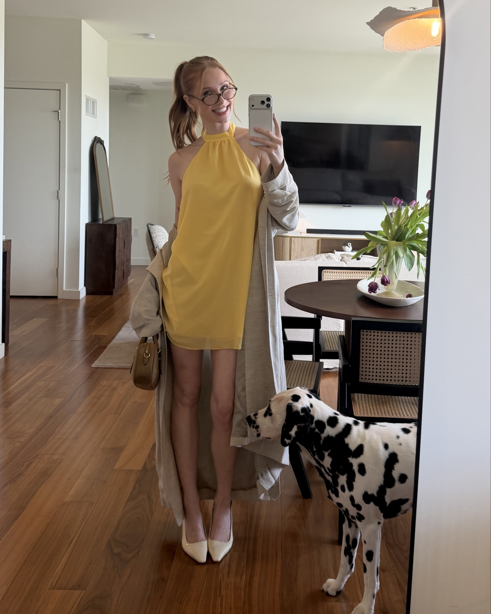 all yellow these days!!! happy Easter 💛
This coat was last season but there’s 1 being sold on poshmark right if you search:
Wilfred Aritzia Sz Small Labyrinth Trench Coat