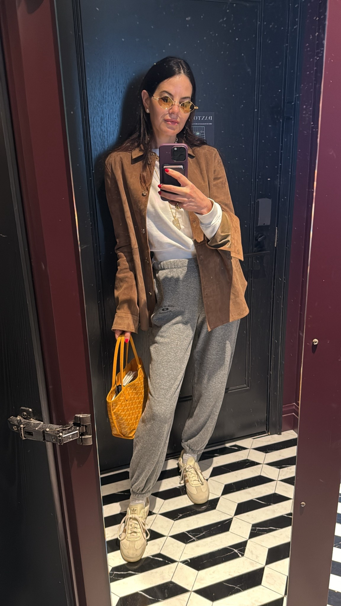 Casual outfit to walk to breakfast! 