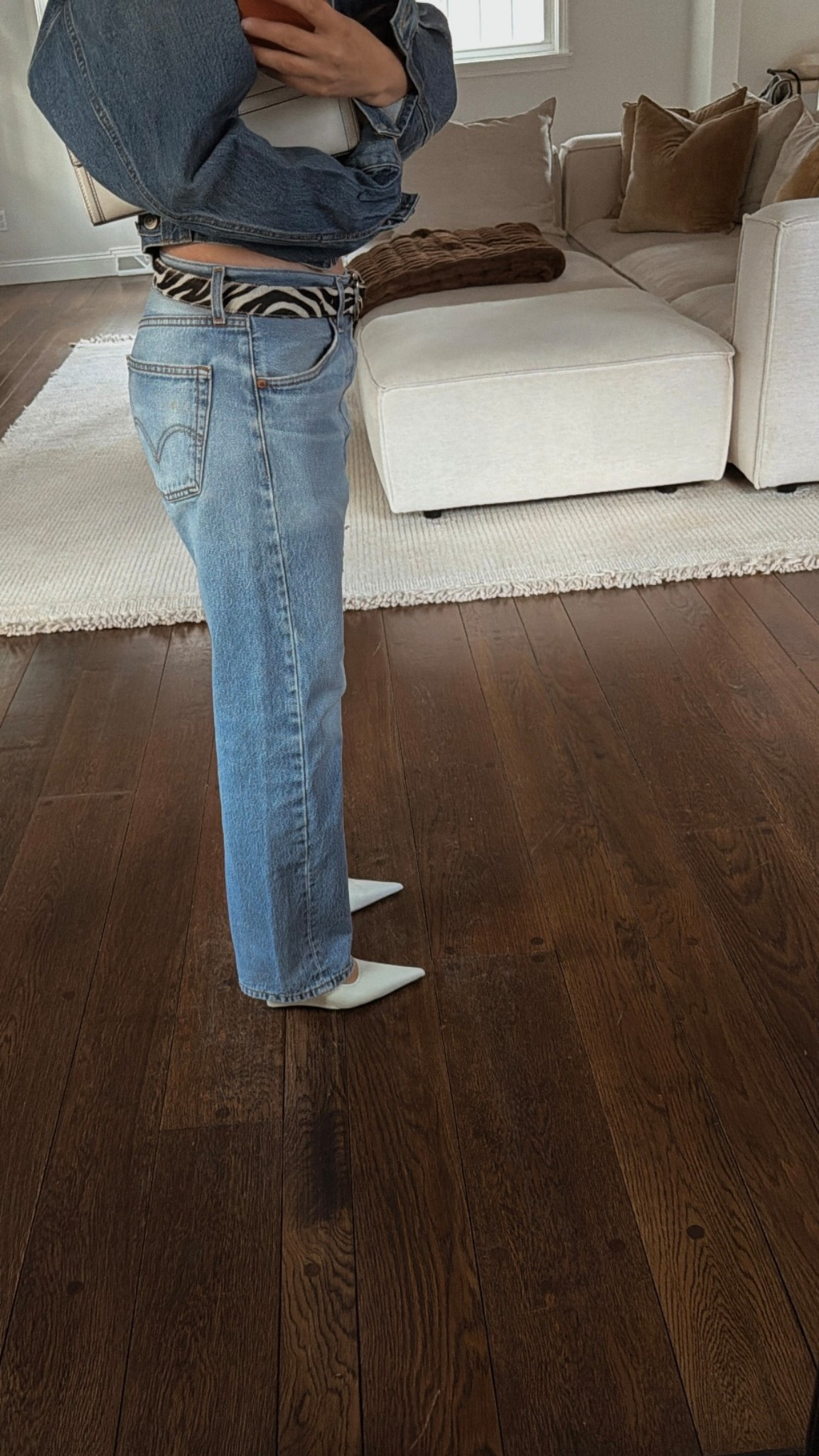 
Denim vintage 
Shoes tts 
Belt small 