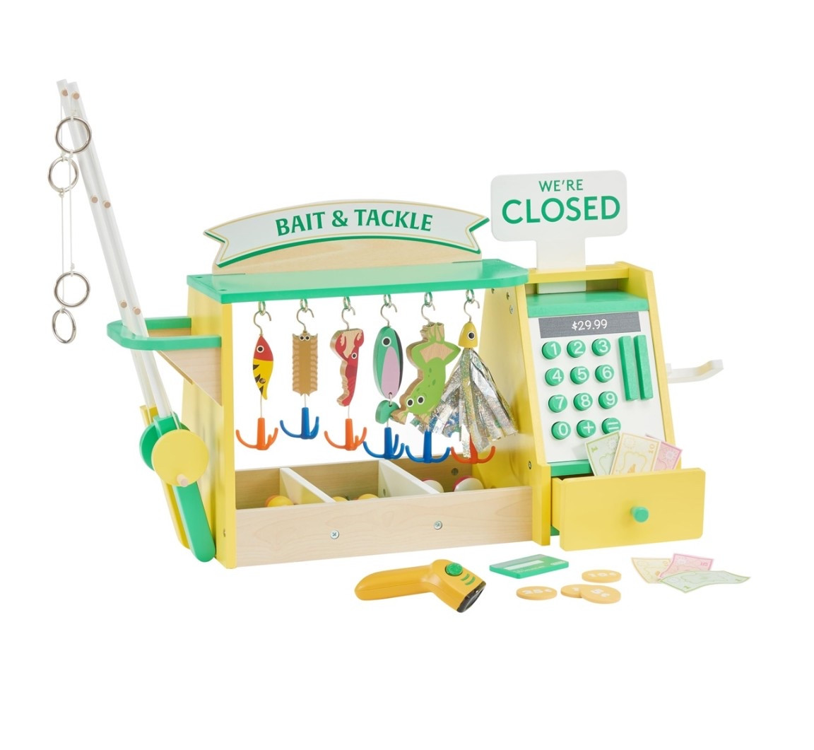 How ADORABLE is this kids bait n’ tackle?! 