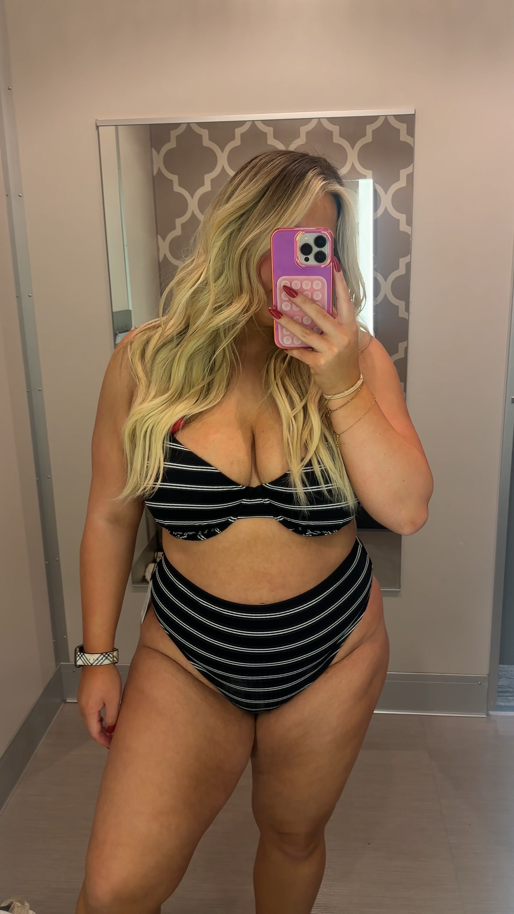 XL/38DD in both

Target swim, curvy swimwear, spring break, midsize swimm

#LTKfindsunder50 #LTKswim #LTKmidsize