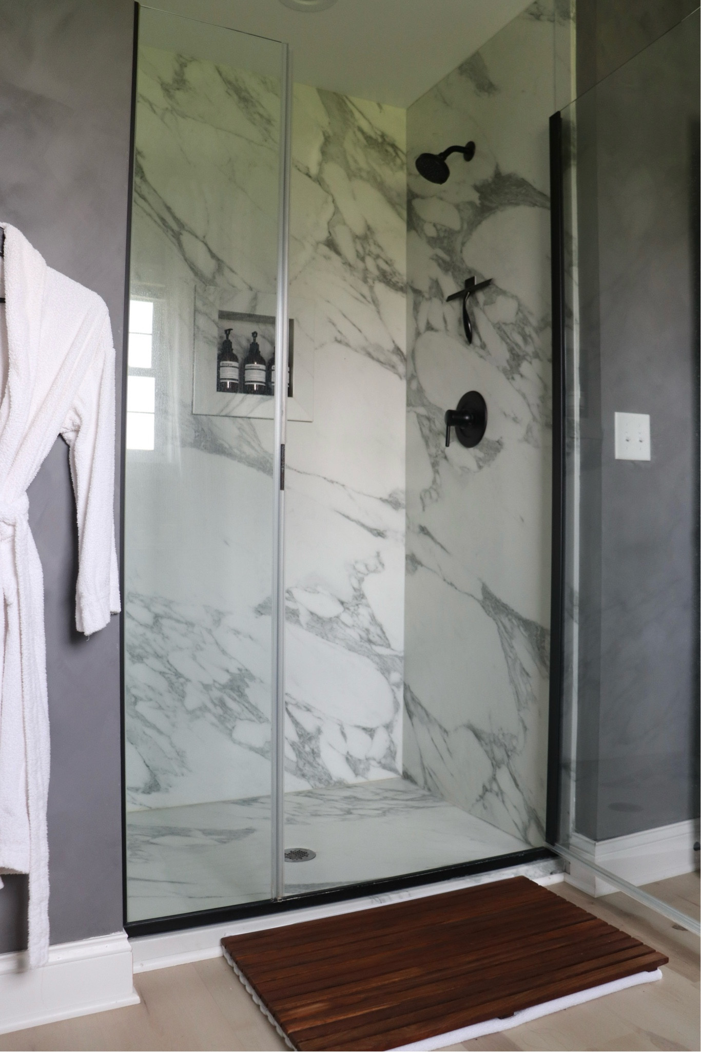 Primary Bathroom Sources:

Faux marble shower. Flexstone shower insert. Marble shower. Vintage bathroom. Modern bathroom. Limewash. Moody bathroom. Home decor. Towel bathrobe. Wood bath mat. Unique bathroom decor. 



#LTKhome #LTKfindsunder50 #LTKfindsunder100